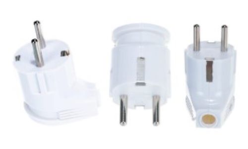 Вилка угловая с заземлением белая (А105)